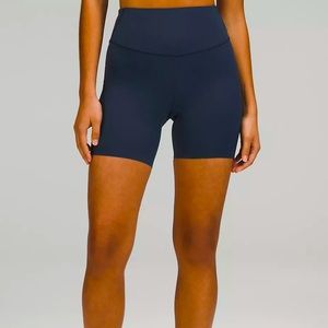 Lululemon - Navy Base Pace High-Rise Short 6" - Sz 8